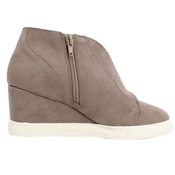 Size 5 Grey Faux Suede Elastic Band Front Wedge - Picture 3 of 6